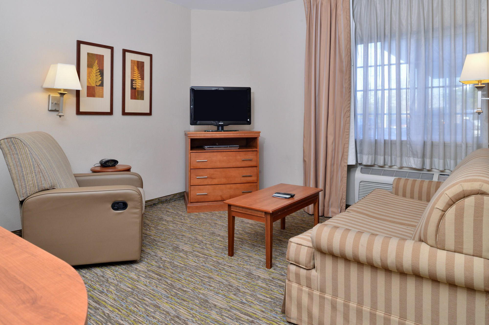 Candlewood Suites Charleston-Northwoods By Ihg North Charleston Bagian luar foto